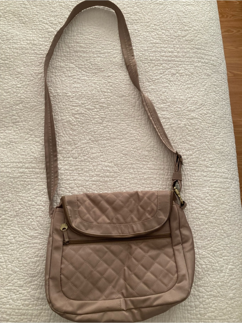 Travelon anti-theft quilted crossbody bag-tan